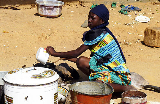 woman_working_nigeria_0